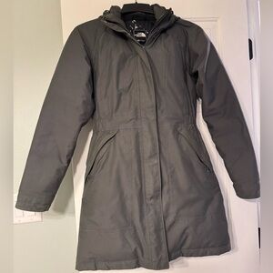 The North Face Women's Arctic Gray Goose Down Parka with Hood Small